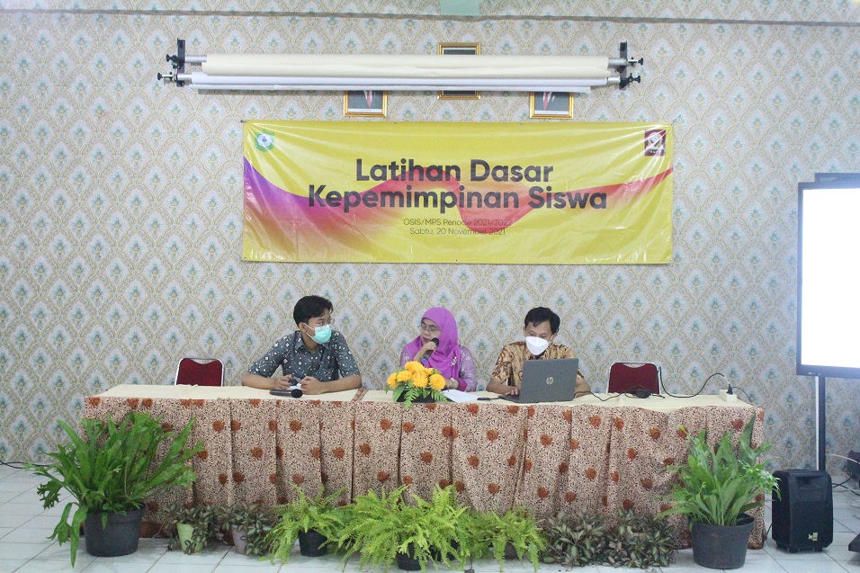 KEGIATAN LATIHAN DASAR KEPEMIMPINAN SISWA (LDKS) 2021 SMA NEGERI 1 ...